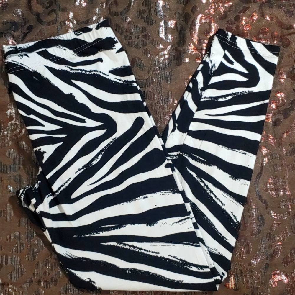 Thin zebra leggings